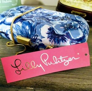 Lilly Pulitzer clutch